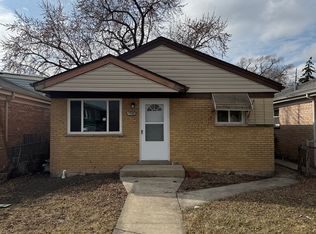 7732 Lotus Ave, Burbank, IL 60459