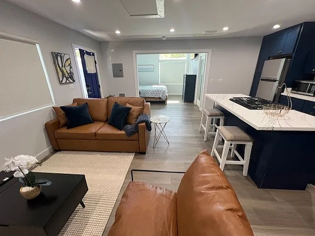 3561 S Cochran Ave — Photo 5