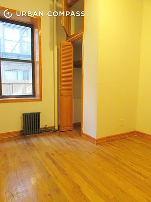 Rented by Compass | media 18