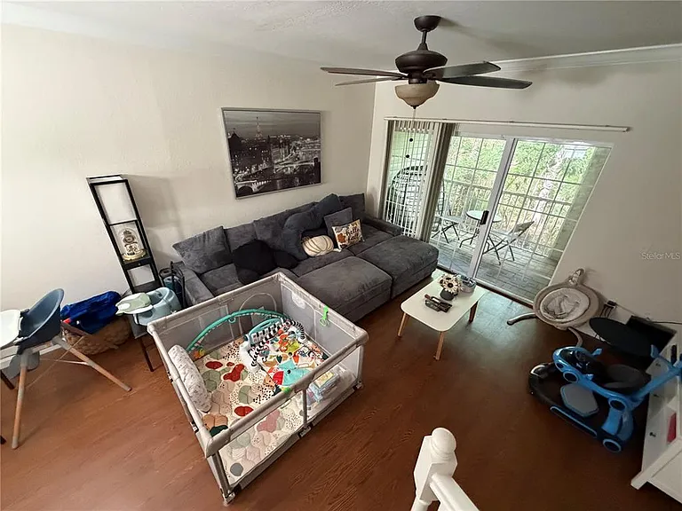 4445 NW 49th St #102 — Photo 16