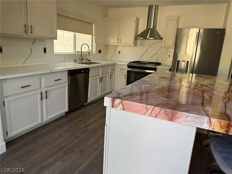 1141 Cathedral Ridge St — Photo 16