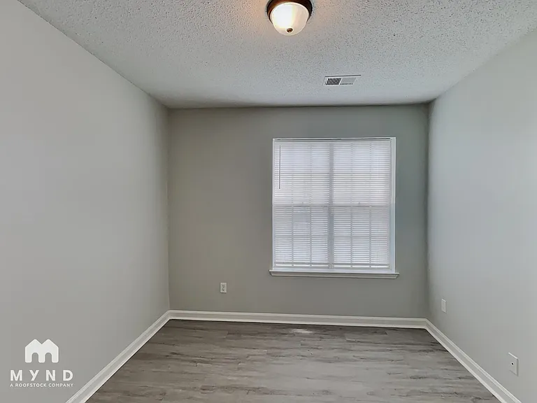 6252 Phillips Lake Cv — Photo 25