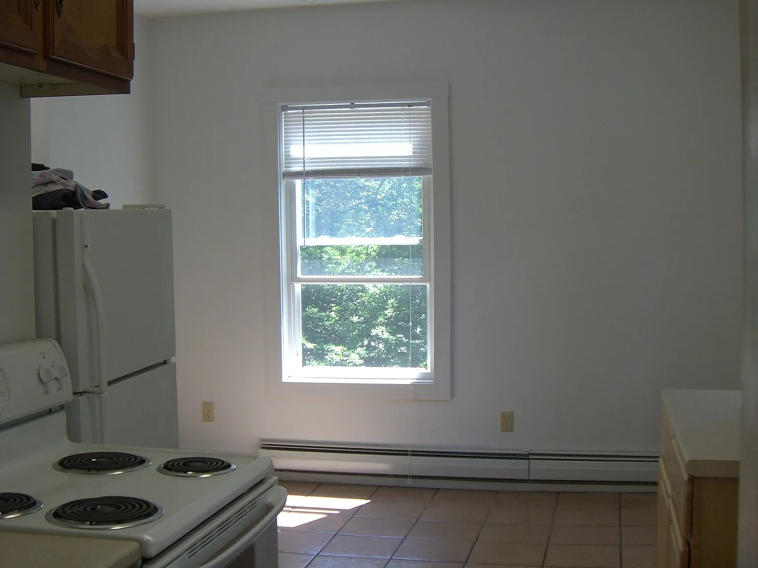 3 bed, $1,700 — Photo 2