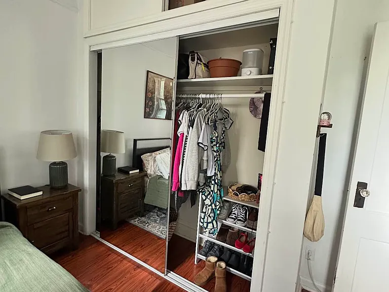 24-32 31st St #1R — Photo 3
