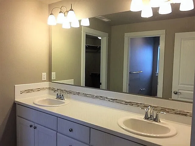 1831 NE Kristi Ct — Photo 10
