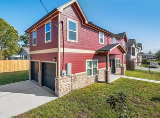1206 S Victory Dr, Houston, TX 77088