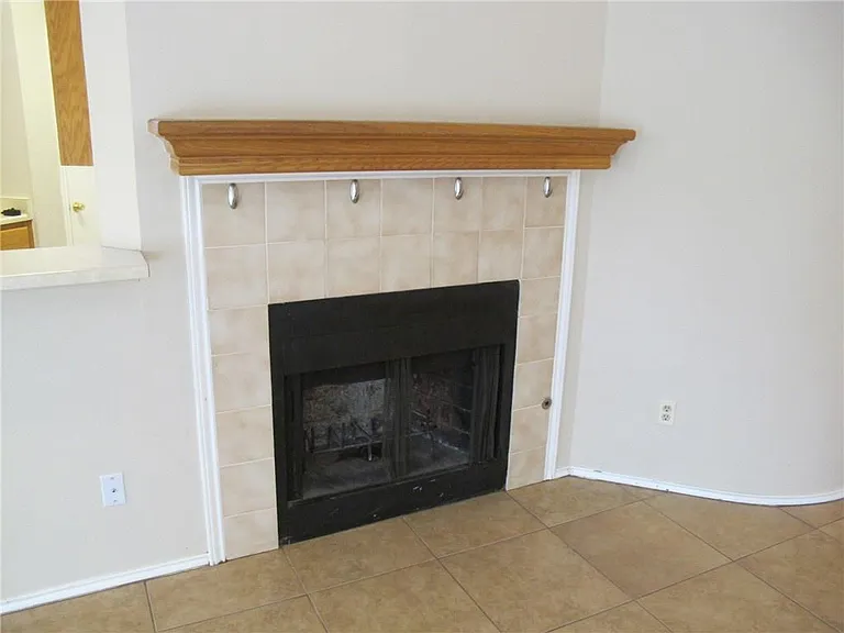 1301 Texas Oak Way — Photo 7