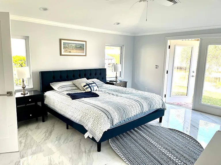 455 Bayside Ave — Photo 42