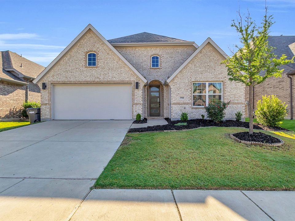 1st image of 3900 Bamboo Trl
