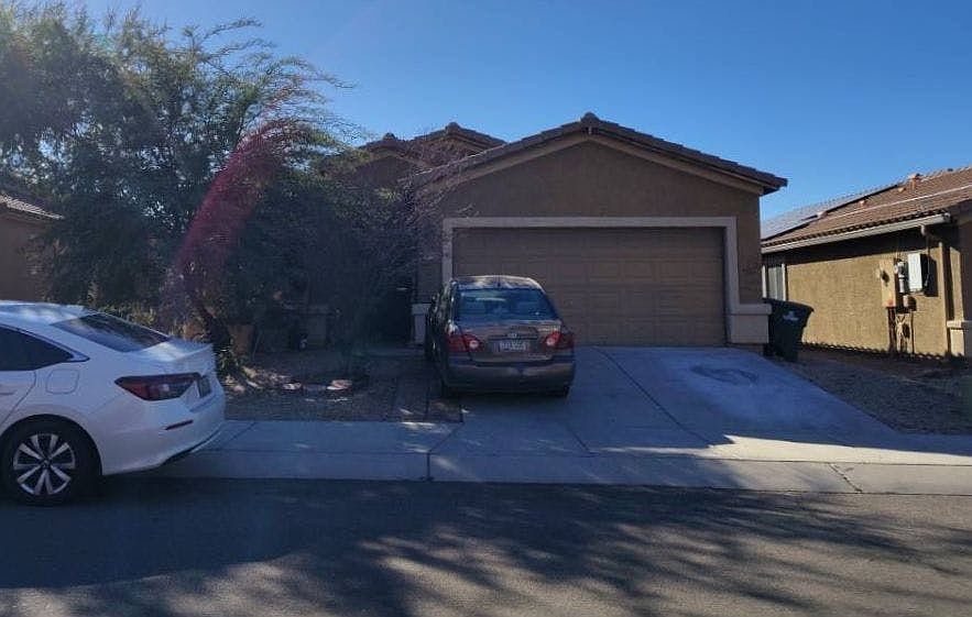 1st image of 8946 S Silkwood Ln