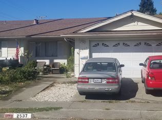 2537 Tamarisk Dr, Santa Rosa, CA 95405