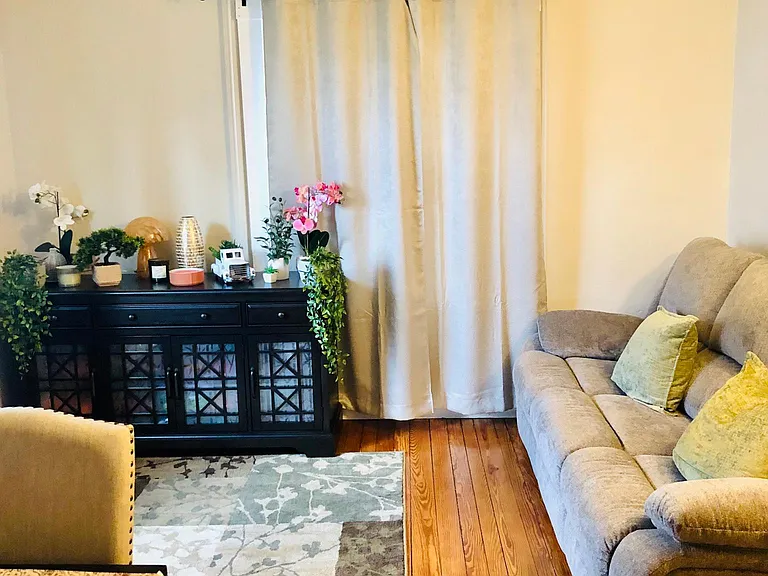 37 Phillips St #1 — Photo 3