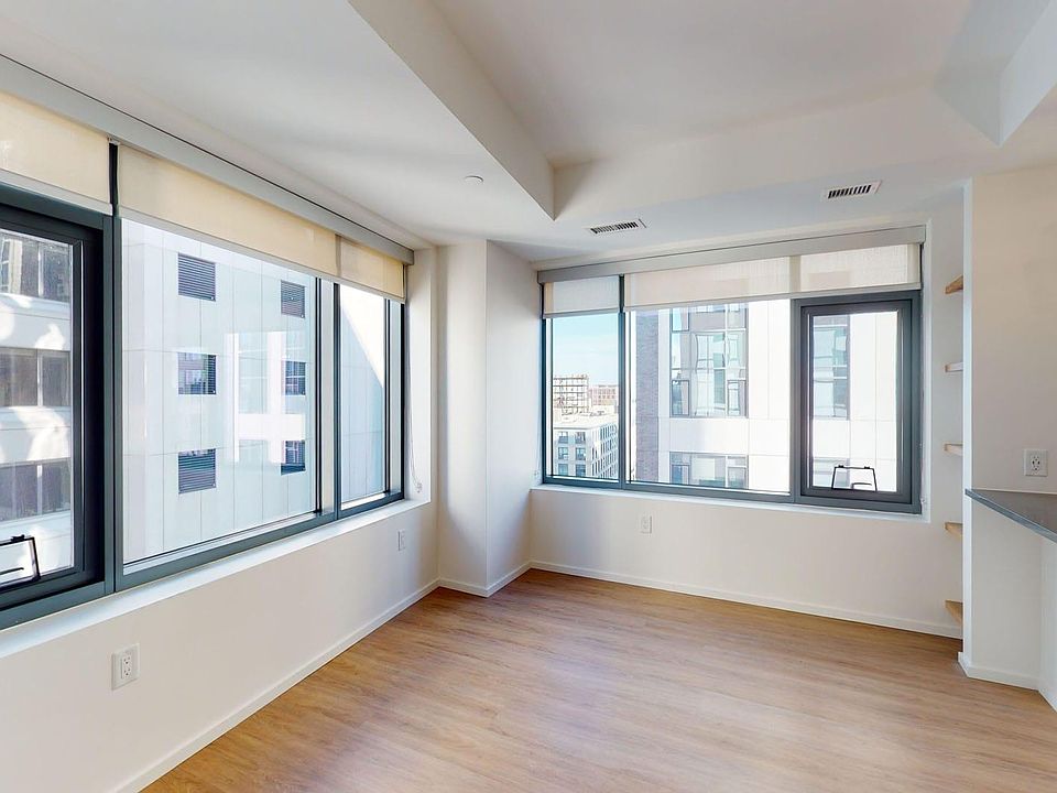 2nd image of 385 Harrison Ave #980