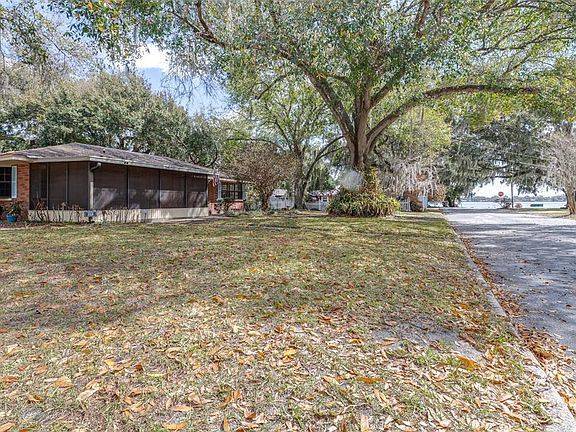 2nd image of 319 Granada Rd