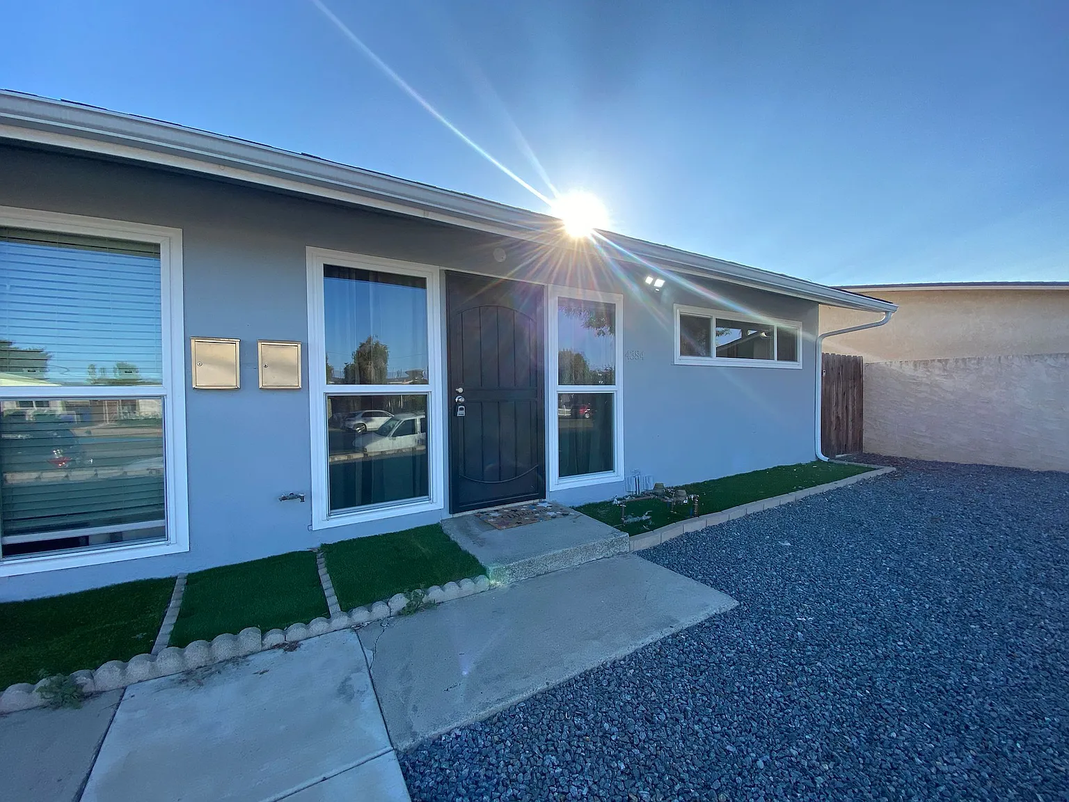 2 bed, 700 sqft, $2,800 — Photo 1