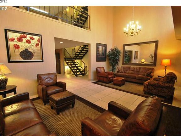 Entrance / Foyer