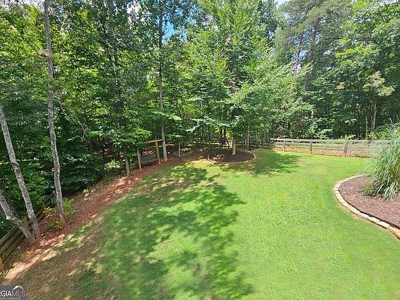 3rd image of 291 Kerns Ridge Ct