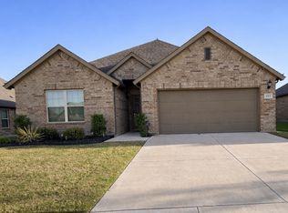 1312 Hunters Ridge Dr, Crowley, TX 76036