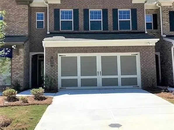 1055 Hampton Oaks Dr, Alpharetta, GA 30004