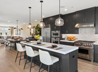 12 Hearthstone Ct, Upper Saddle River, NJ 07458