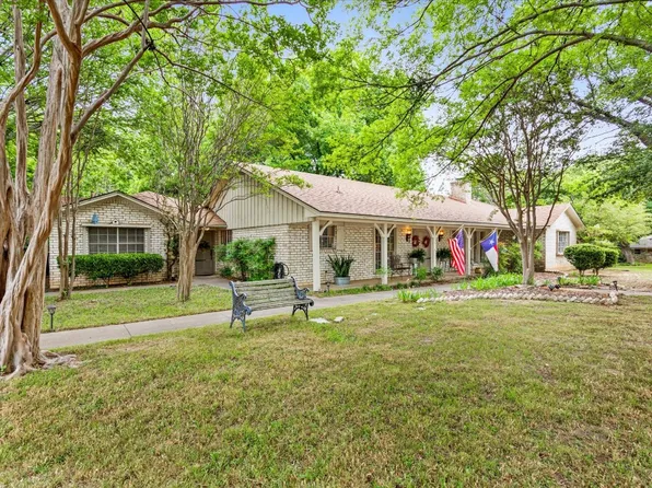 1207 Ridgecrest Cir, Denton, TX 76205