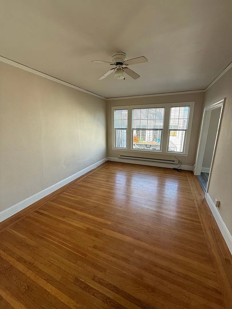 3515 Fillmore St — Photo 2