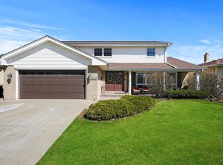 10609 S Tripp Ave, Oak Lawn, IL