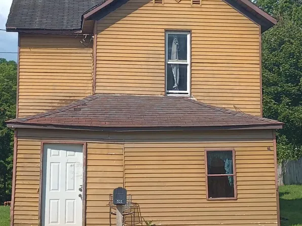 521 W State Ave, Terra Alta, WV 26764