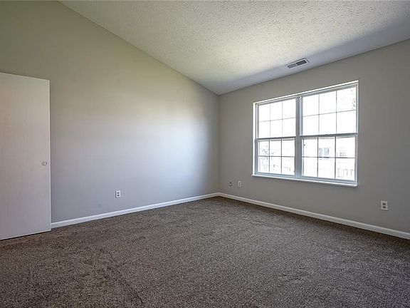 4th image of 19445 Amber Way