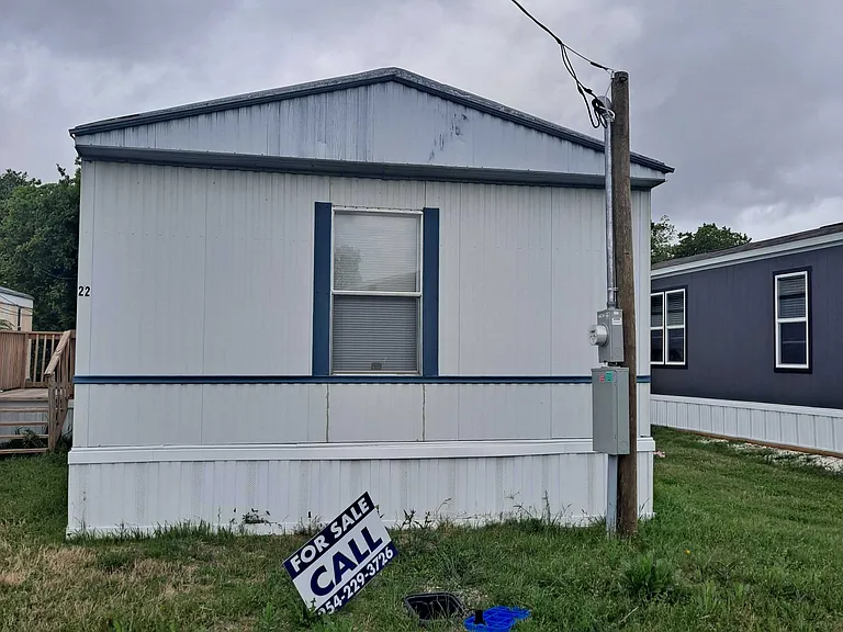 22 Ellis Ave — Photo 11
