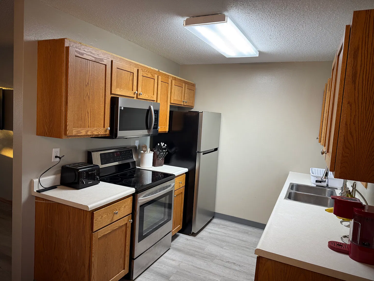 4 bed, 1750 sqft, $1,900 — Photo 1