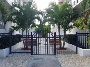 840 80th St APT 4, Miami Beach, FL 33141