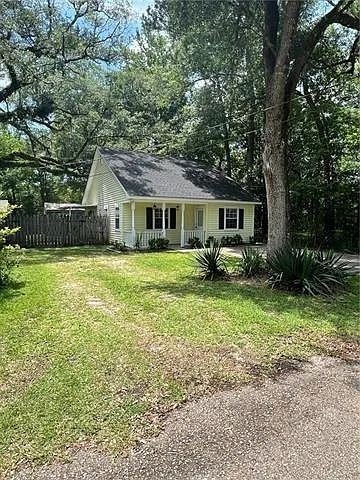2 bed, 2.0 bath, 900 sqft, $1,950 — Photo 3