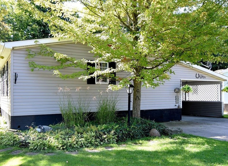 1st image of 148 Oaktree Ln