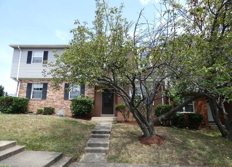 1st image of 3495 Castle Hill Dr