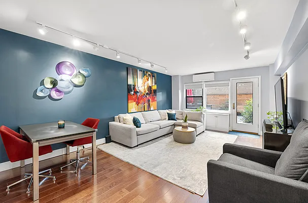 205 East 77th Street #1E in Lenox Hill, Manhattan | StreetEasy