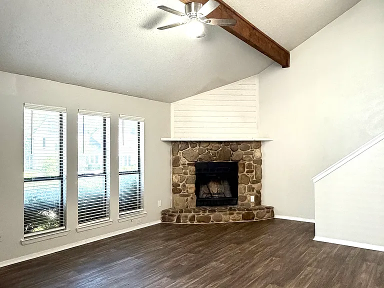 949 Creekside Dr #949 — Photo 3