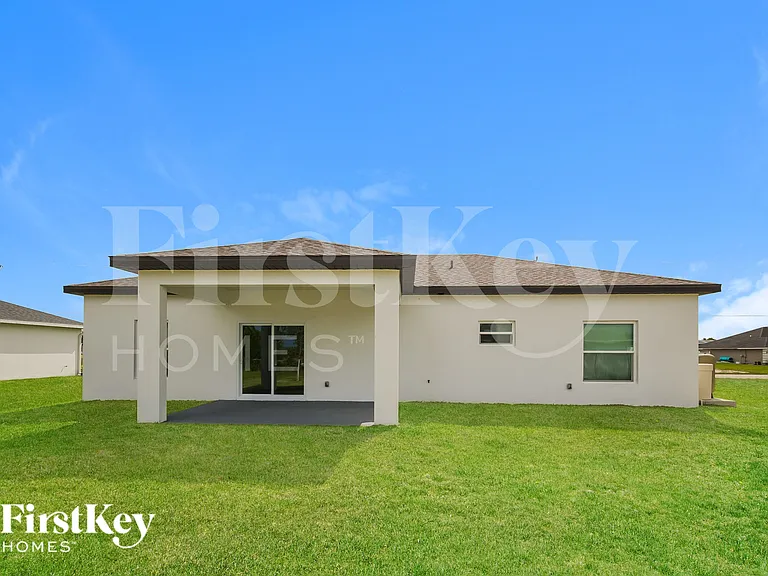 3757 NE 14th Ave — Photo 15