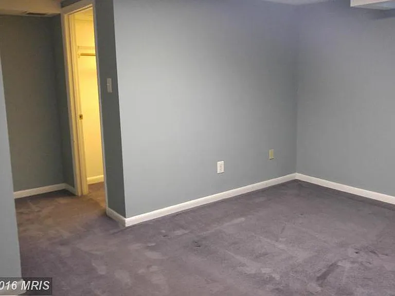 1133 Linden Ave — Photo 4
