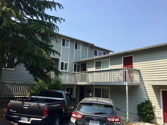 2nd image of 8529 23rd Ave NE APT 3