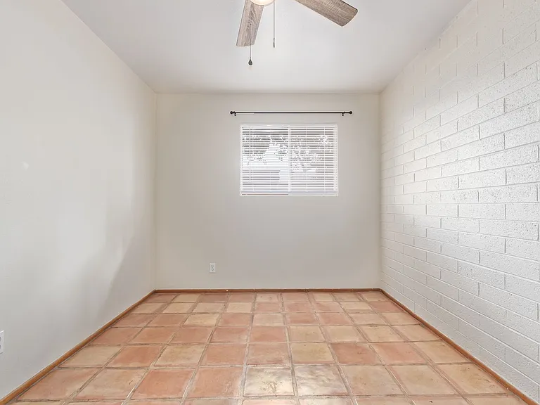 7153 N 57th Dr — Photo 22
