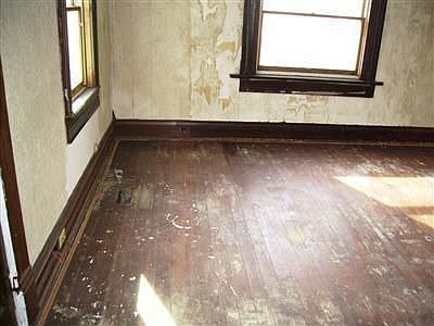 5th image of 404 School St