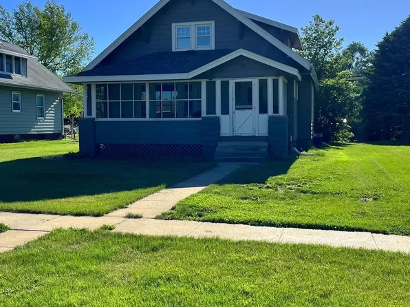 306 N Elm St, Plainview, NE 68769