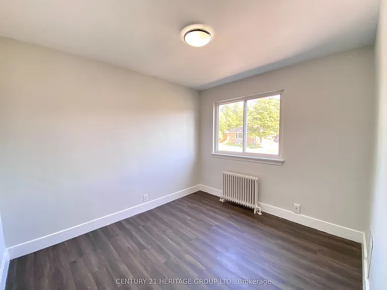174 Grove St E #3 — Photo 12