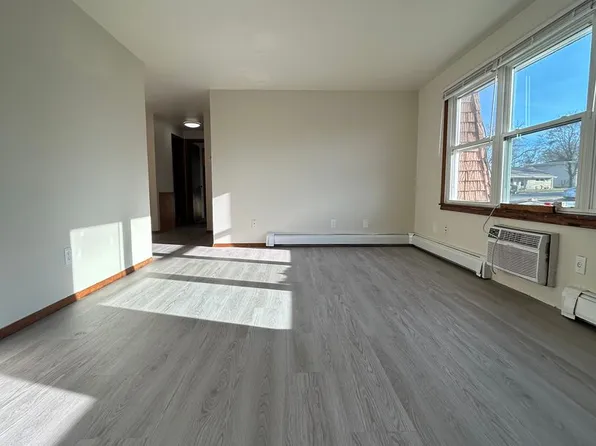 1012 & 1016 Lime Kiln Rd, 1012 Lime Kiln Rd #5, Green Bay, WI 54302