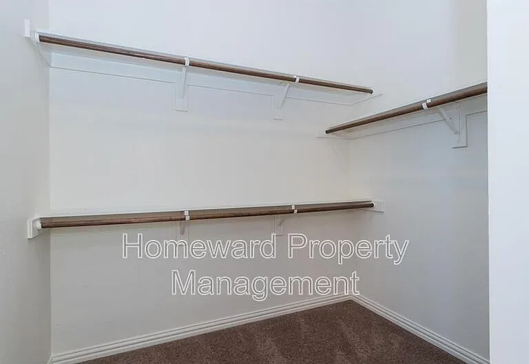 4004 Hanaa Ct — Photo 17