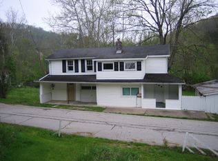 3033 Lawrence Creek Ln, Maysville, KY 41056