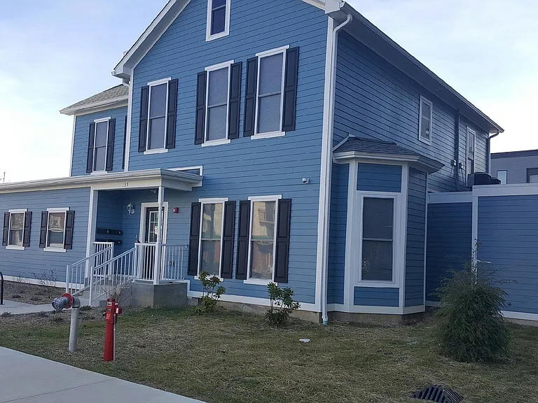 335 S College Ave — Photo 21