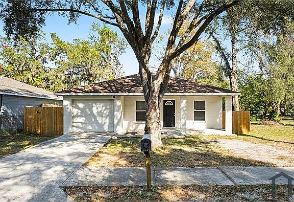 4th image of 3634 E Comanche Ave