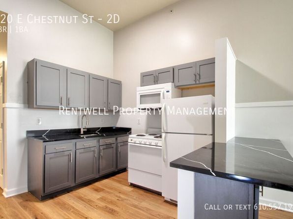 220 E Chestnut St APT 2D